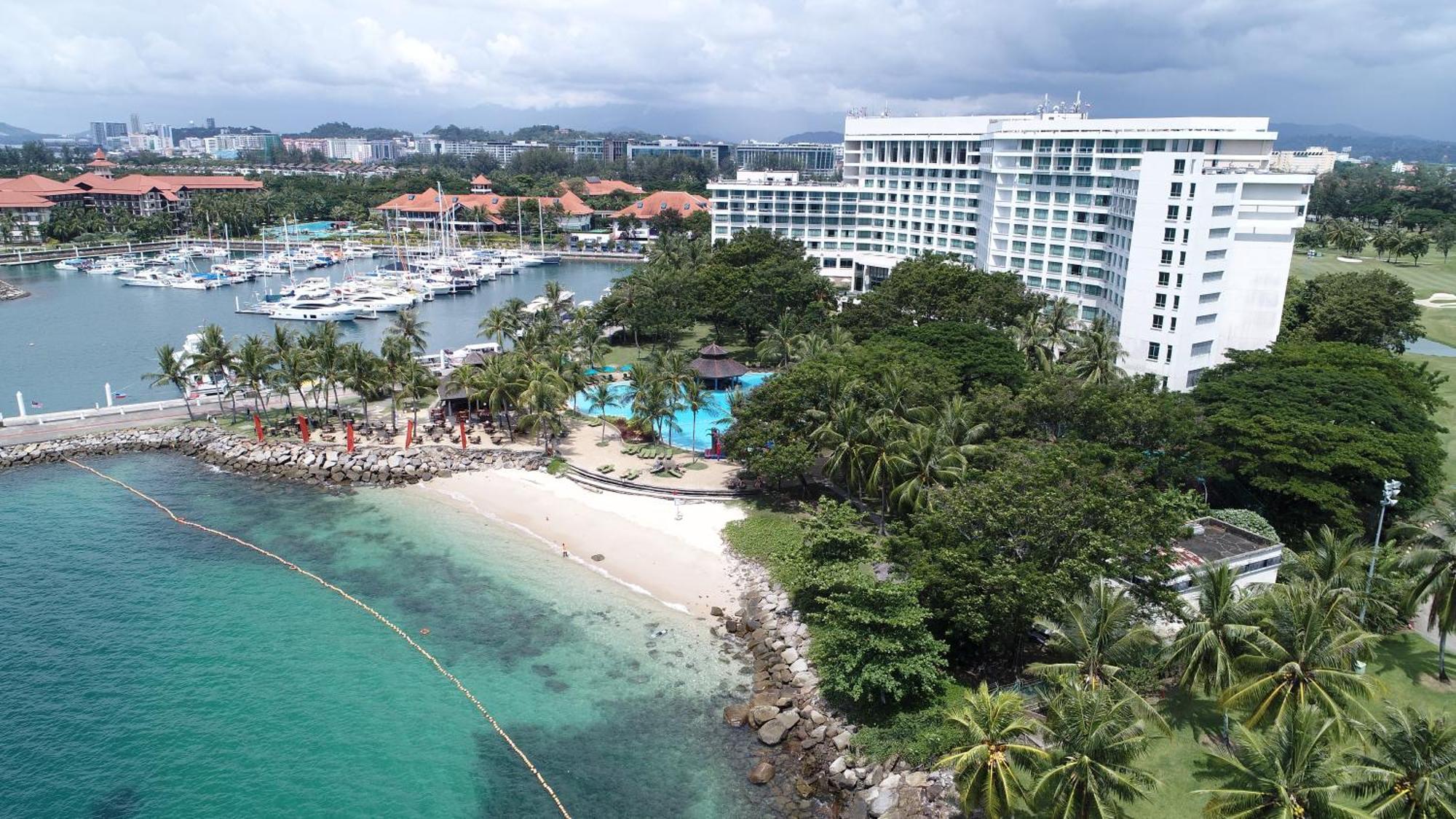 太平洋丝绸酒店 亞庇 外观 照片 Marina Bay, with Marina East Marina Club, Marina East Marina Village, Marina East Marina Marina, Marina East Marina Marina East Marina East Marina East Marina East Marina East Marina East Marina East Marina East Marina East Marina East Marina East Ma